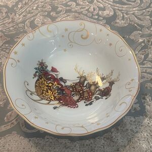 Williams Sonoma Holiday Bowl with Santa and Reindeer in Gold and Red